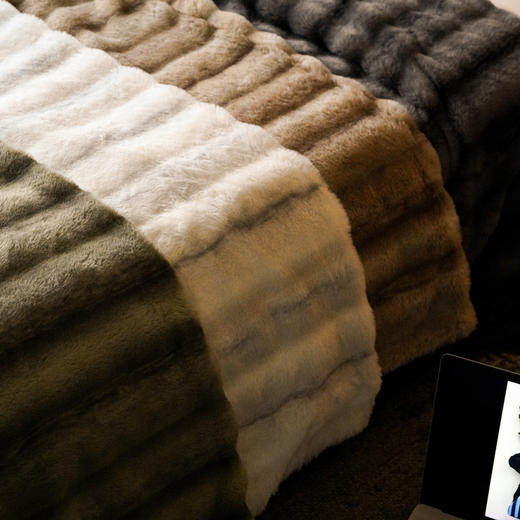 【换季出清】自然醒秋冬高奢融雪兔貂毛毯MT 商品图11