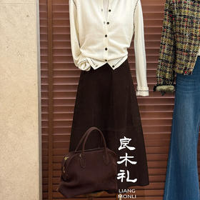 良木礼山羊皮伞裙（Q8142）