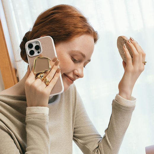 【晨间器物】静石·陶坯棕·MagSafe圆啪嗒 MAGSAFE磁吸手机气囊支架 Round圆啪嗒系列 棕色 异形珐琅 商品图1