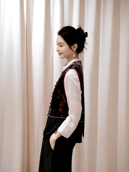 盛唐婧 | 新中式真丝丝绒拼接水滴钻马甲 商品图5