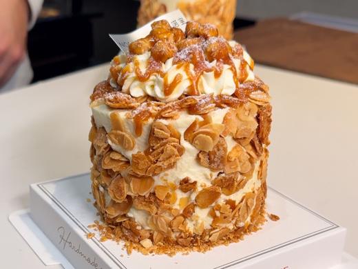 焦糖海盐榛子蛋糕 商品图0