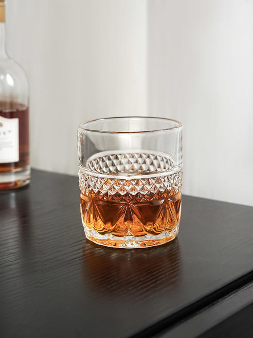 捷克进口BOHEMIA水晶玻璃威士忌杯洋酒杯中古风烈酒杯家用送礼达芙妮平底杯140ml 商品图5