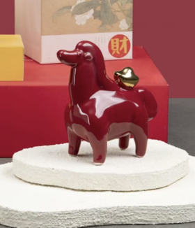 唐成《马上发财》雕塑