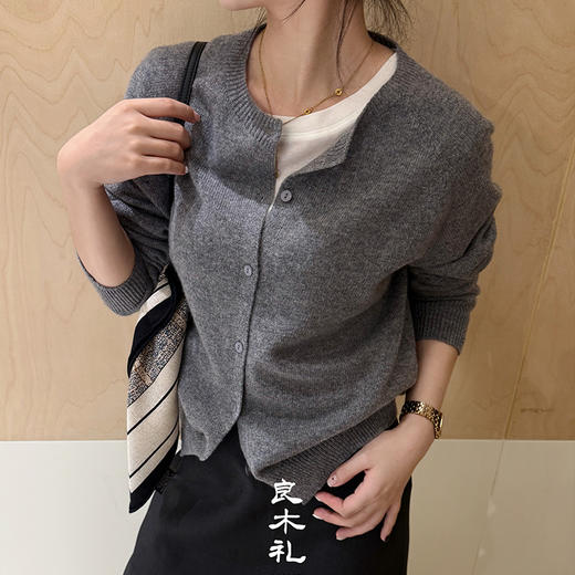 【部分现货】良木礼绵羊毛开衫（Q25101485F） 商品图4