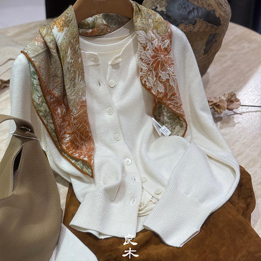 【预售7天】良木礼山羊绒开衫（Q25926668） 商品图3