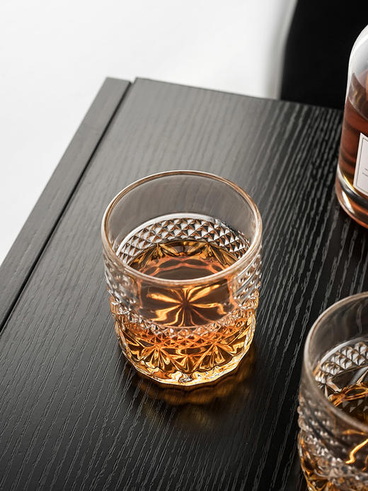 捷克进口BOHEMIA水晶玻璃威士忌杯洋酒杯中古风烈酒杯家用送礼达芙妮平底杯140ml 商品图3