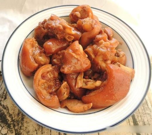 【熟食】红烧猪脚 28元/斤 商品图0