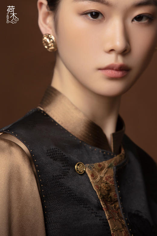 荷木HEMU丨绣裳高定·马甲 商品图3