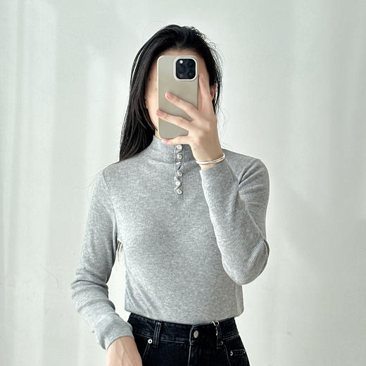 小众设计感半高领羊毛针织衫女秋冬新款纽扣修身弹力内搭打底上衣 商品图1