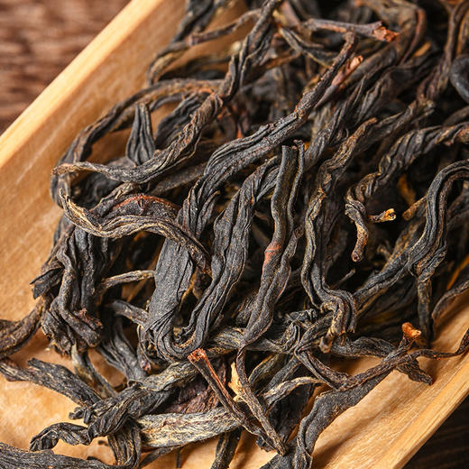 【七彩云南1939滇香之源•滇红茶系列】甄选云南各大茶区优质茶青 匠造高香滇红 根据原料特色，优化改进萎凋、揉捻 发酵、烘焙等工艺环节 造就产品独特的醇蜜口感 2种规格任选 商品图9