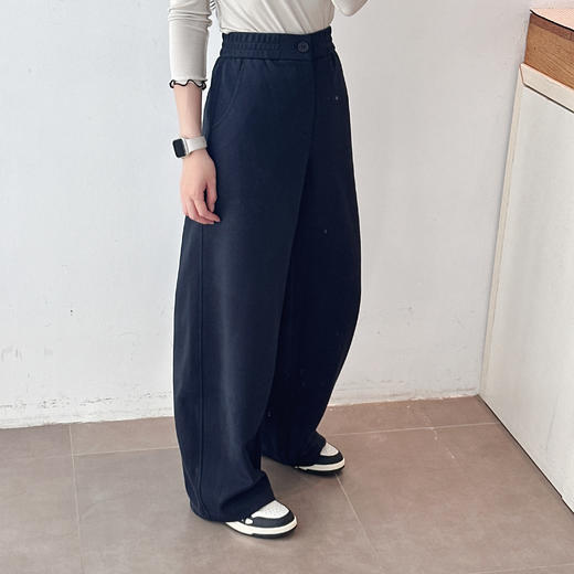 2025年秋季新款时尚高腰显瘦直筒阔腿弯刀休闲裤 商品图4