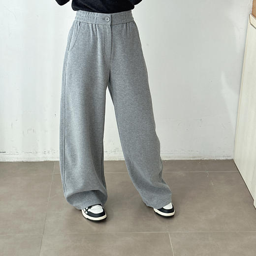 2025年秋季新款时尚高腰显瘦直筒阔腿弯刀休闲裤 商品图7