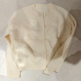 【预售7天】良木礼羊毛钩花开衫（D25102697F）