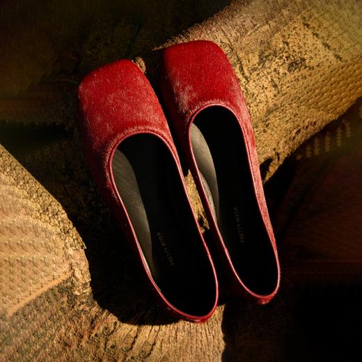 PRETTY RIVER马毛平底芭蕾鞋 商品图1