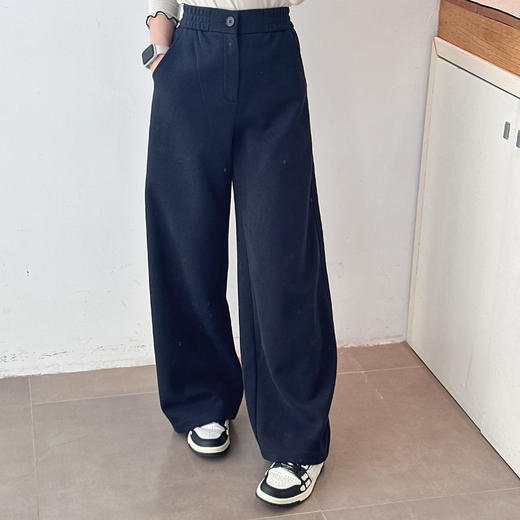 2025年秋季新款时尚高腰显瘦直筒阔腿弯刀休闲裤 商品图6