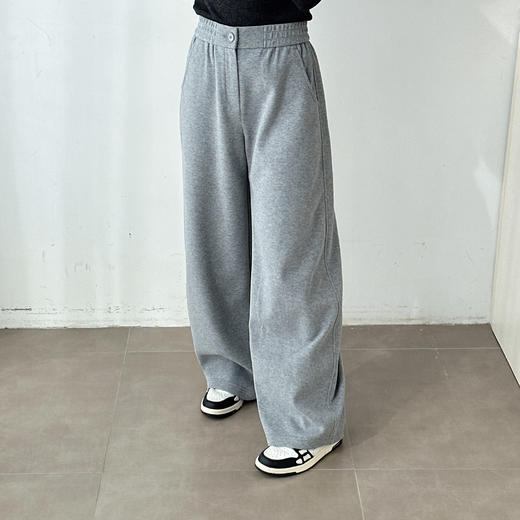 2025年秋季新款时尚高腰显瘦直筒阔腿弯刀休闲裤 商品图8