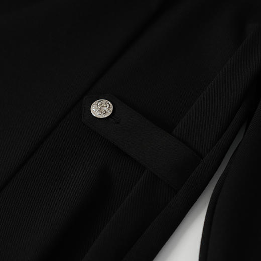 EITIE爱特爱衬衫领收腰精致时尚小上衣8313017 商品图3