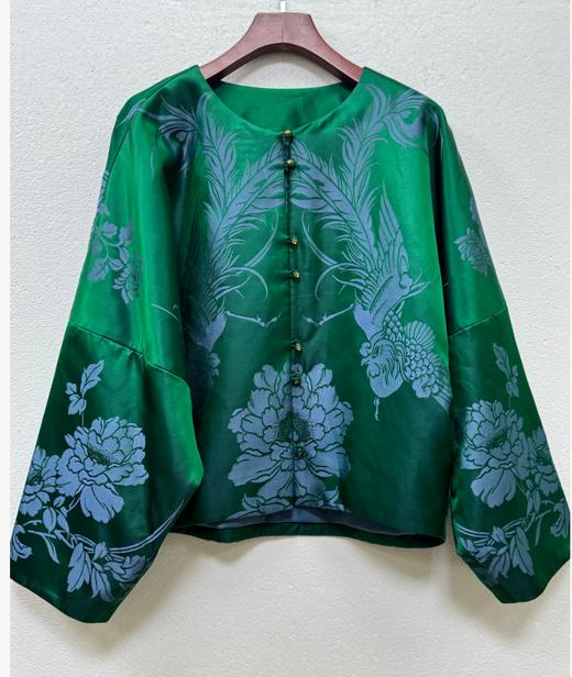 盛唐婧 | 时尚新中式老缎蝙蝠袖对襟外套-绿色 商品图0