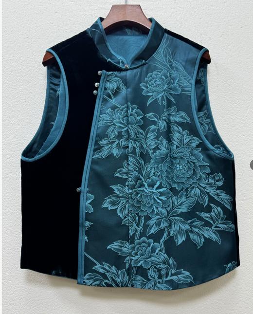 盛唐婧 | 轻奢时尚新中式老缎拼丝绒马甲 商品图0