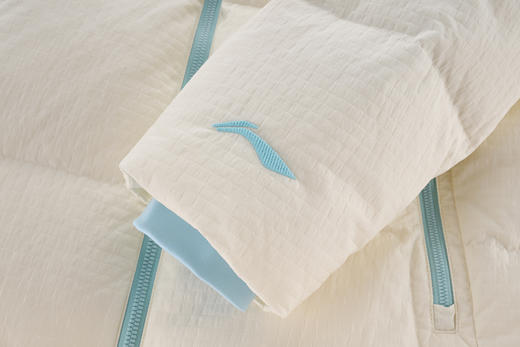 【2025新品】李宁乒乓球系列孙颖莎同款羽绒服AYMV809-1 商品图10