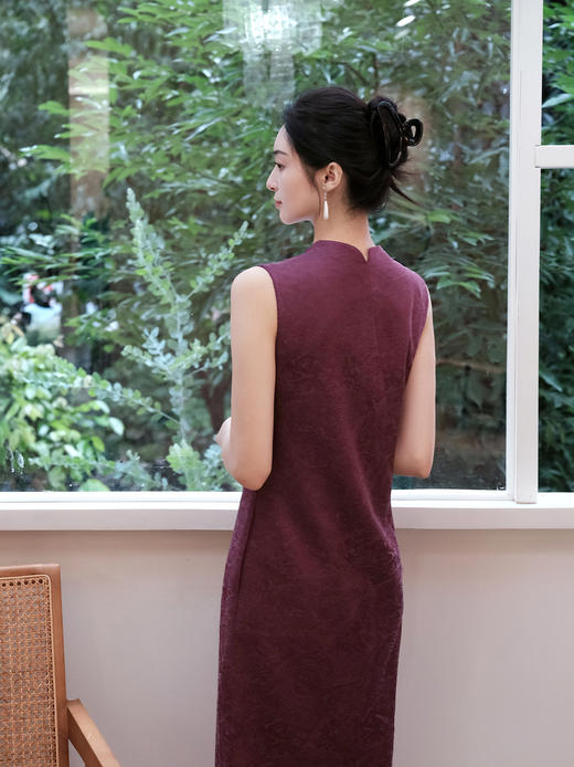 盛唐婧 | 丝毛罗马纹旗袍两件套 商品图2