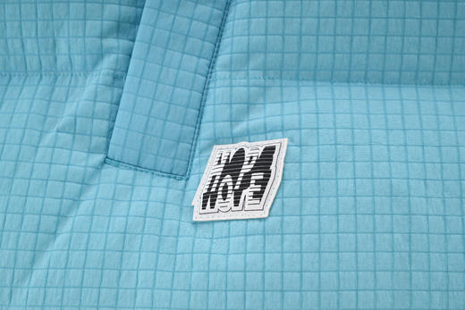 【2025新品】李宁乒乓球系列王楚钦同款羽绒服AYMV811-3 商品图6