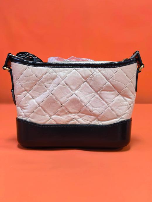 CHANEL香奈儿 Gabrielle 经典复古皮穿链条菱格纹 小牛皮 流浪包单肩斜挎包 女款 米色拼色 商品图1