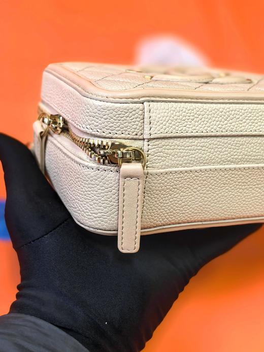 Chanel/香奈儿vanity case荔枝纹牛皮 肉桂粉 小号 有身份卡 商品图3