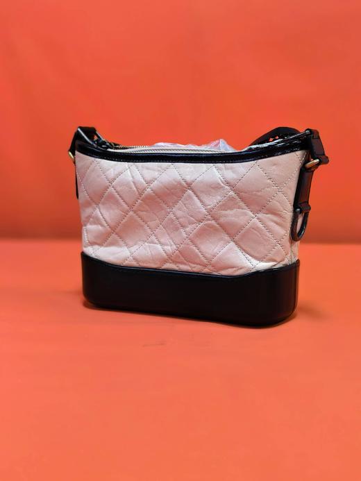 CHANEL香奈儿 Gabrielle 经典复古皮穿链条菱格纹 小牛皮 流浪包单肩斜挎包 女款 米色拼色 商品图2