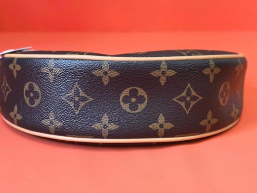 LOUIS VUITTON Loop 经典老花满印链条肩带 涂层帆布拼牛皮饰边 月亮包豌豆包腋下包手提单肩包 女款 棕色 商品图2