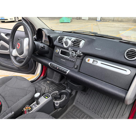 smart fortwo 1.0 MHD 敞篷BoConcept特别版【长租-北京】 商品图6