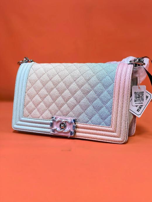 CHANEL彩虹渐变LEBOY中号 25开银扣有身份卡 商品图2