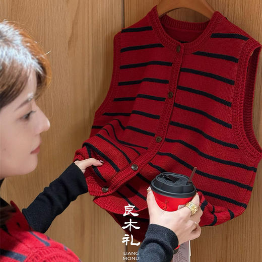 【预售7天】良木礼绵羊毛马甲（D25102527F） 商品图4