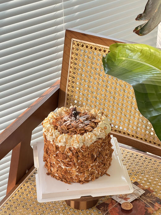 焦糖海盐太妃杏仁蛋糕 商品图0