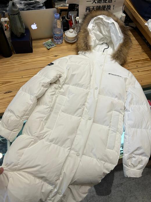 会员捡大漏儿，真貉子毛领..探索发现DISCOVERY长款白鸭绒服，吊牌价2899元... 商品图3