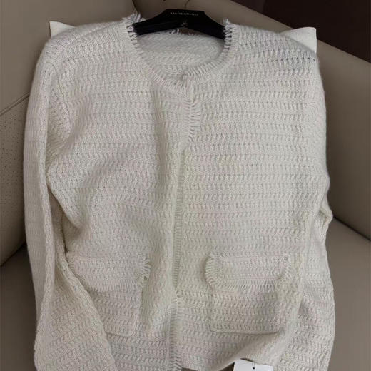 【预售7天】良木礼山羊绒开衫（D25102339F） 商品图0