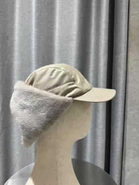 Yves Salomon - CHAPKA MADE WITH LORO PIANA FABRIC/MINK - DUNE - 女装 - 四角帽 - 沙色