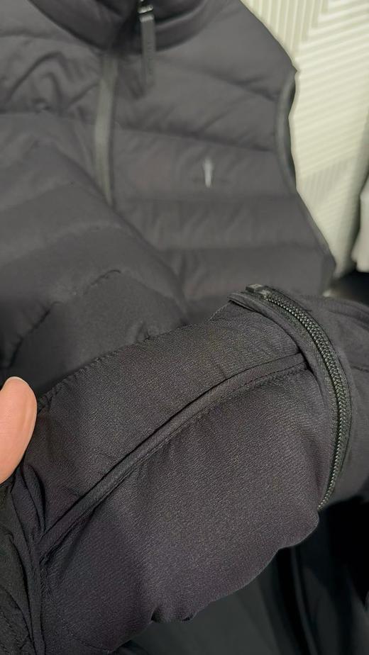 比音四面弹力面料的羽绒马甲..各大机场都有的牌子.. 商品图8