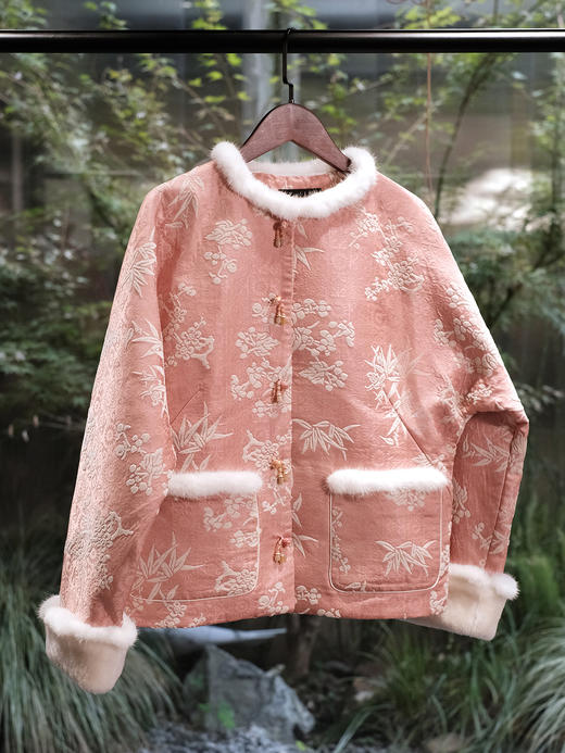 盛唐婧 | 轻奢新中式提花绒拼水貂对襟夹棉外套 商品图7