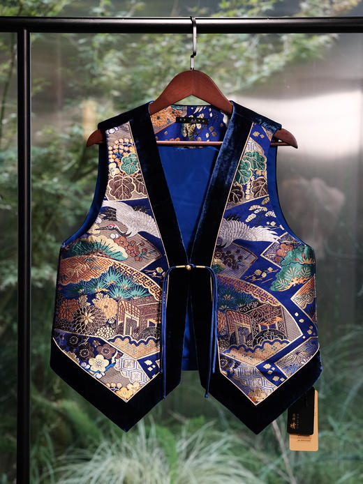 盛唐婧 | 轻奢新中式西阵织拼丝绒马甲 商品图0