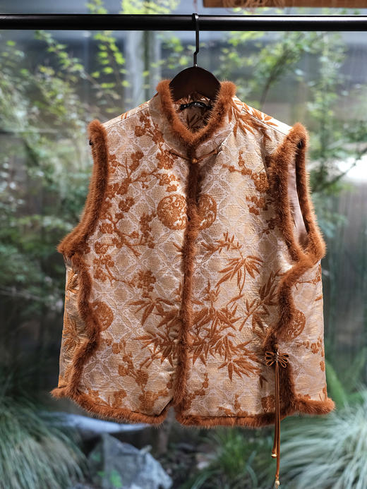 盛唐婧 | 梅竹双清新中式提花绒拼水貂马甲 商品图0