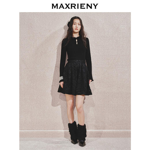 【时髦暖冬-商场同款】MAXRIENY甜美宫廷绣花半裙24冬新款短裙(货号:MC85SK554) 商品图1