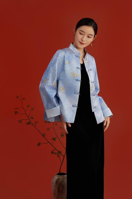 荷言HEYEN 紫蝶金春 桑蚕丝晕染织金提花外套手工葫芦扣 商品图0