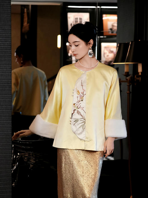 盛唐牡丹大师系列-卢梅红 | 黄执丝毛手绣水貂棉外套 商品图0