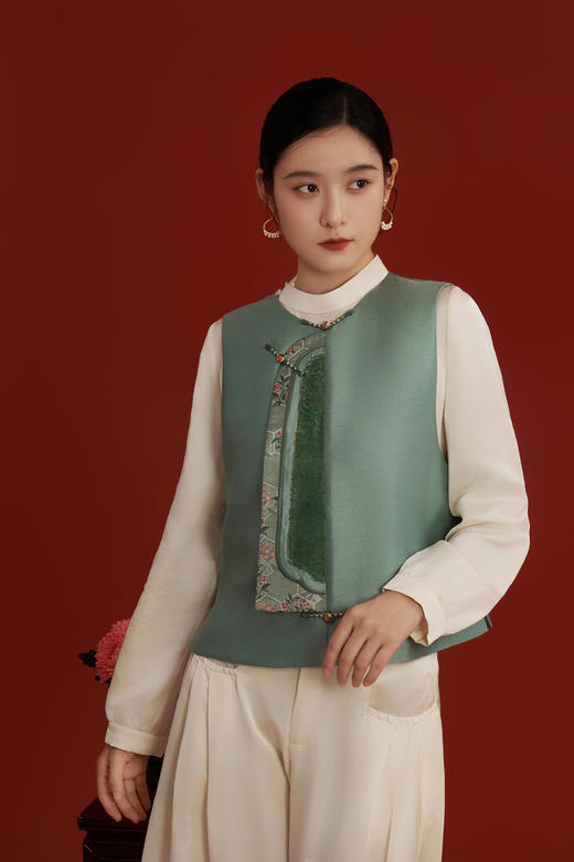 荷言HEYEN 江水向阳 真丝羊毛马甲拼接天竹瑞馨纹非遗宋锦+丝绒秋冬 商品图0