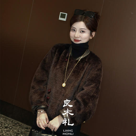 【预售7天】良木礼皮毛一体外套（D25102676） 商品图3