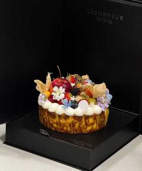 香草巴斯克蛋糕（图片为礼盒装）