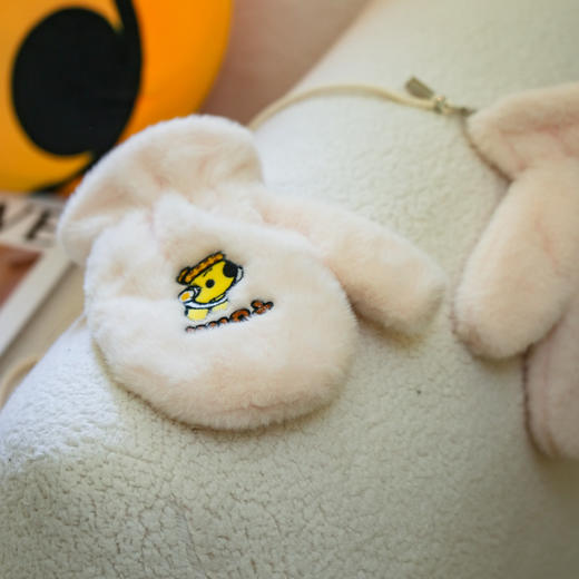 2025秋冬系列团团毛绒手套 商品图1