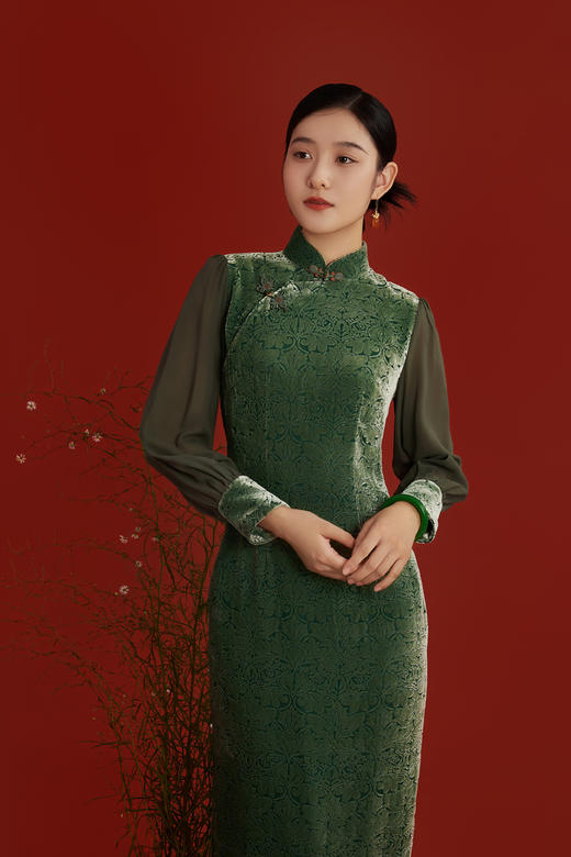 荷言GL 清幽 桑蚕丝丝绒长袖真襟旗袍拼接欧根纱袖子手工花篮扣 商品图0