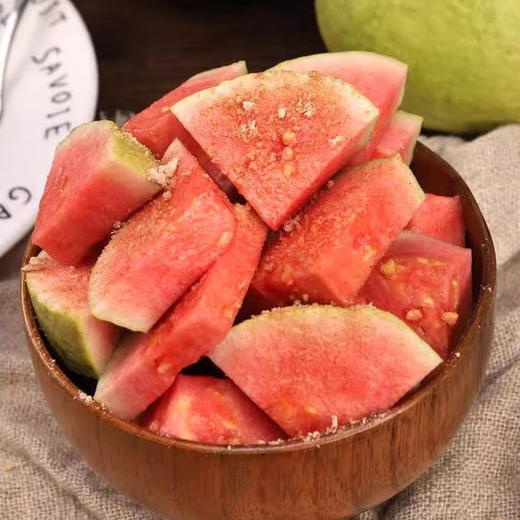 【分仓直发包邮】福建漳州红心白心双拼芭乐2.2-2.5斤礼盒装（3个红心+3个白心） 商品图3